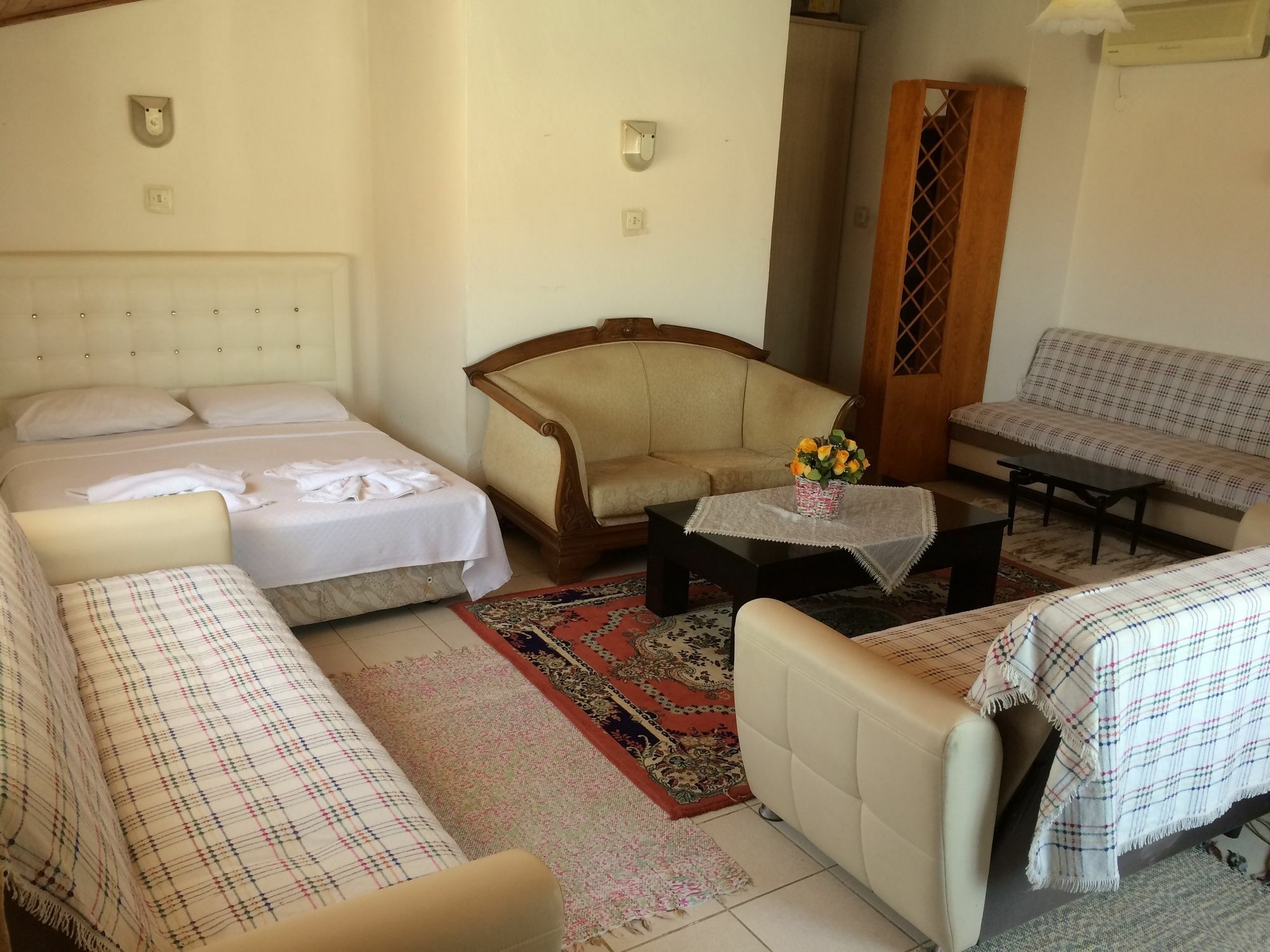 Parmis Rooms Кешме Экстерьер фото