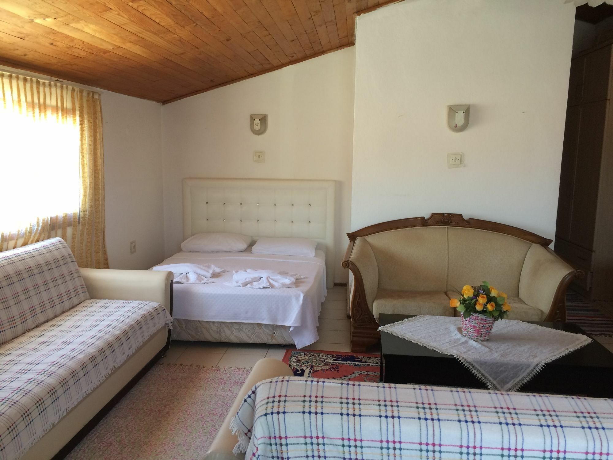 Parmis Rooms Кешме Экстерьер фото